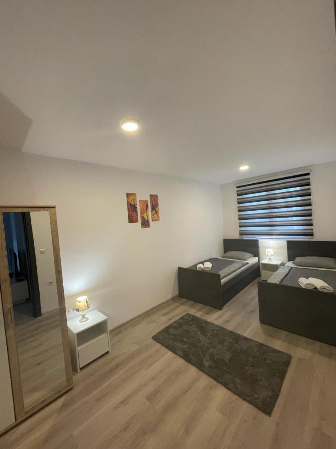 Ammirevole Ravne Apartments Visoko Buitenkant foto