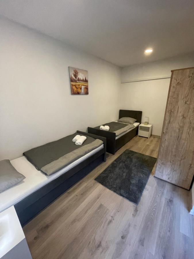 Ammirevole Ravne Apartments Visoko Buitenkant foto
