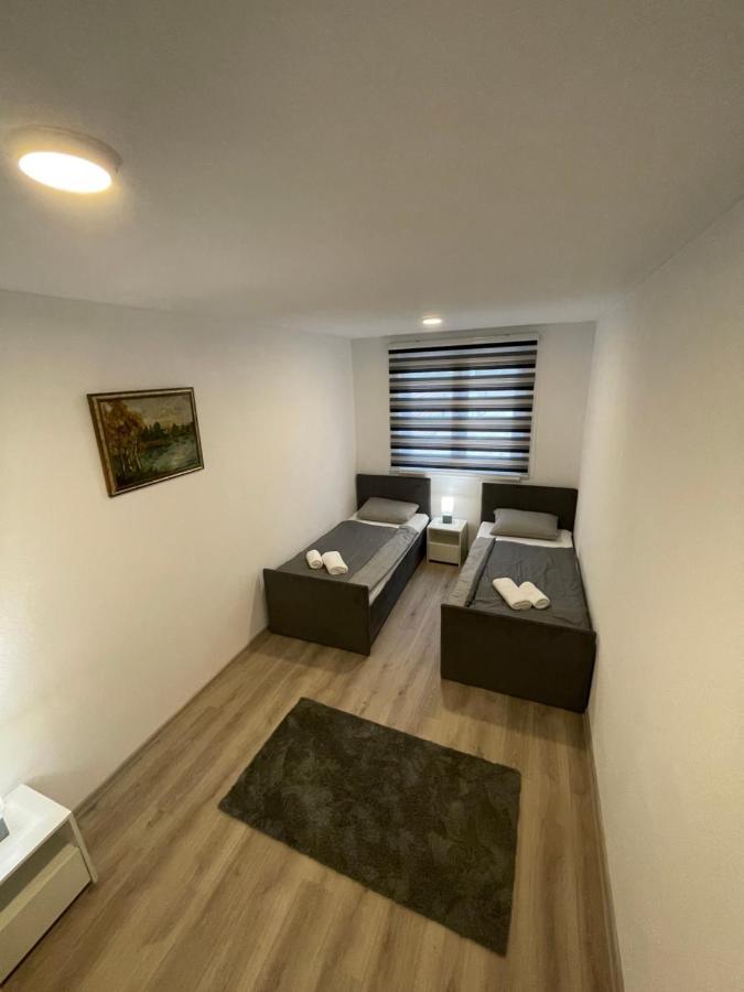 Ammirevole Ravne Apartments Visoko Buitenkant foto