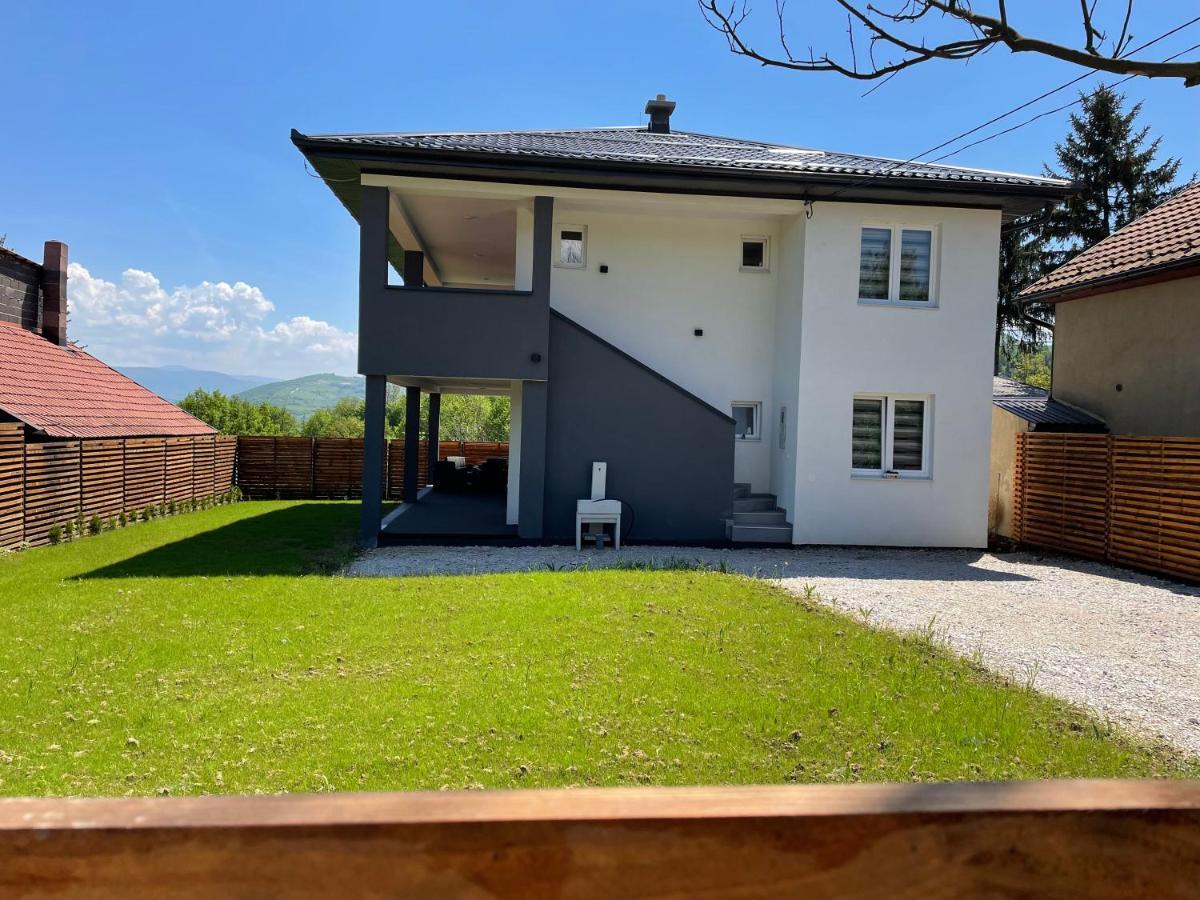 Ammirevole Ravne Apartments Visoko Buitenkant foto