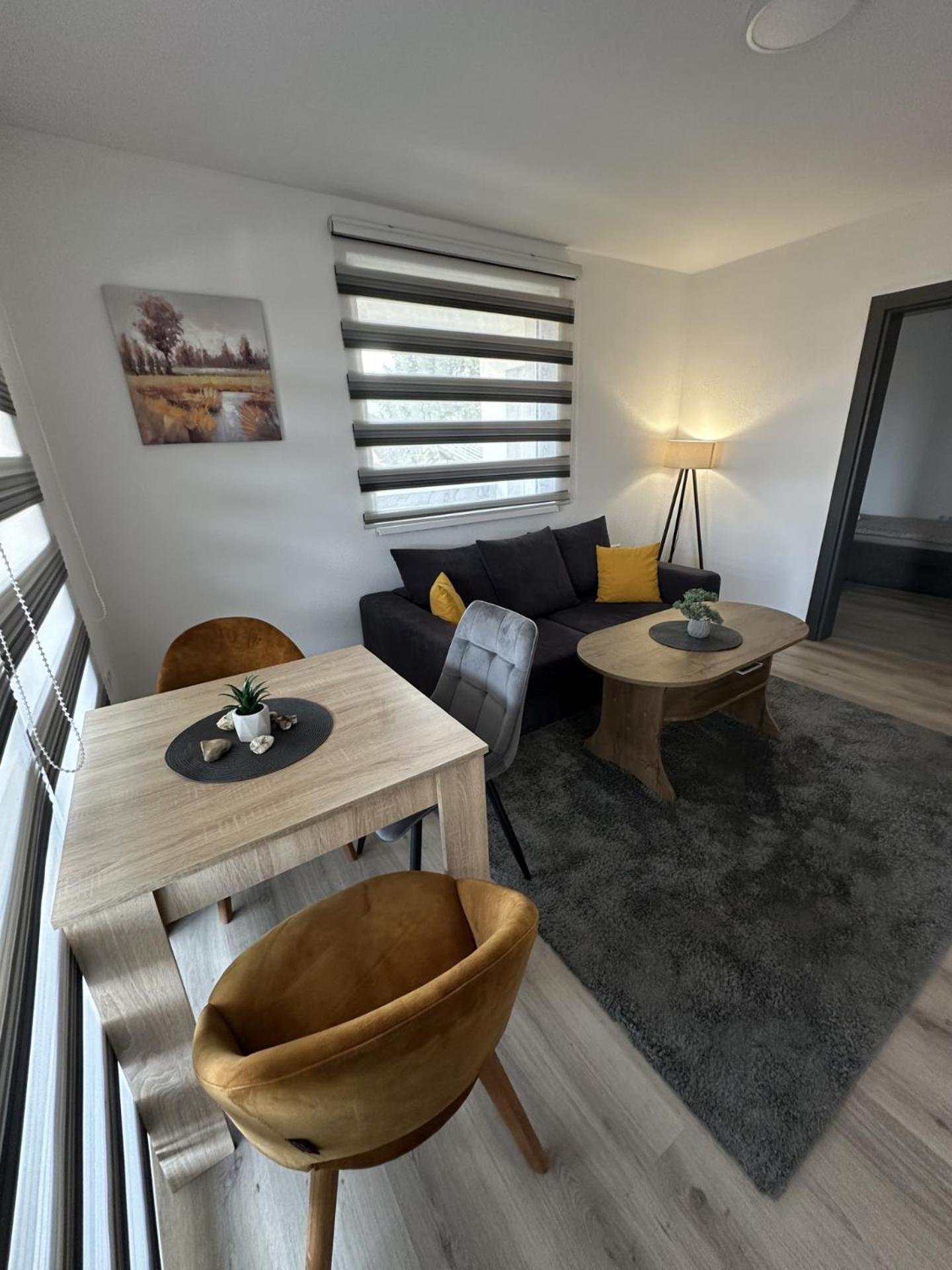 Ammirevole Ravne Apartments Visoko Buitenkant foto